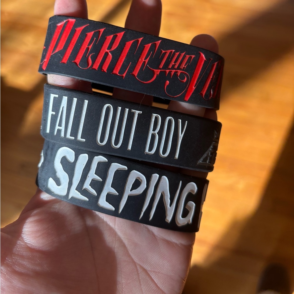 Sleeping with Sirens, Fall Out Boy, Pierce the Veil Old Stock Hot Topic bracelet
